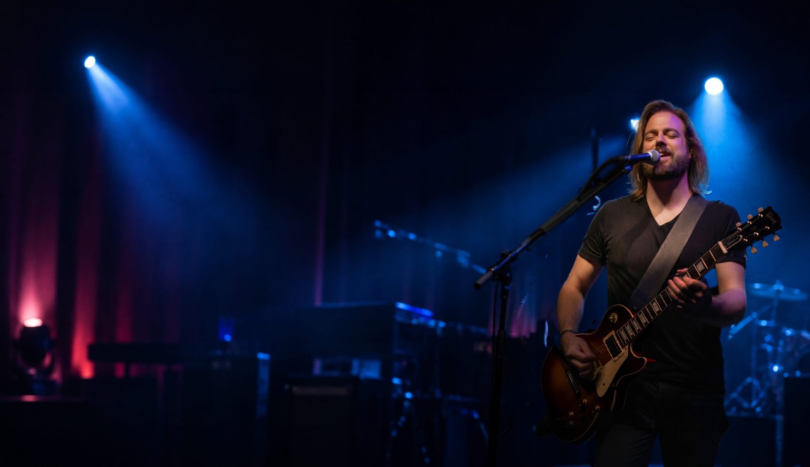 Singer/Songwriter Michael Fox